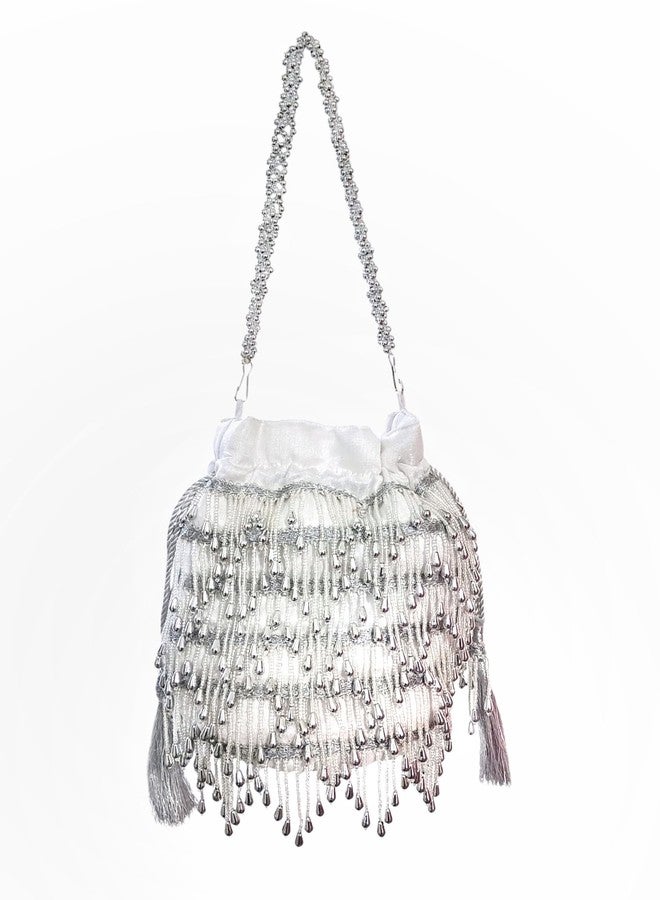 داتشيس حقيبة بوتلي مزينة بشرابات مطرزة من دوقة لحفلات الزفاف (فضية) - Image 2